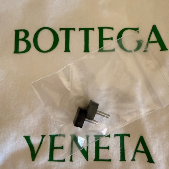 Bottega Veneta Black Woven Sandals - Picture 10 of 11